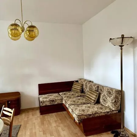 Daire Retro Flat With Indoor Pool, Sauna, Hot Tub Prag
