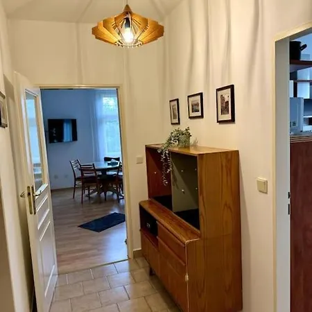 Retro Flat With Indoor Pool, Sauna, Hot Tub