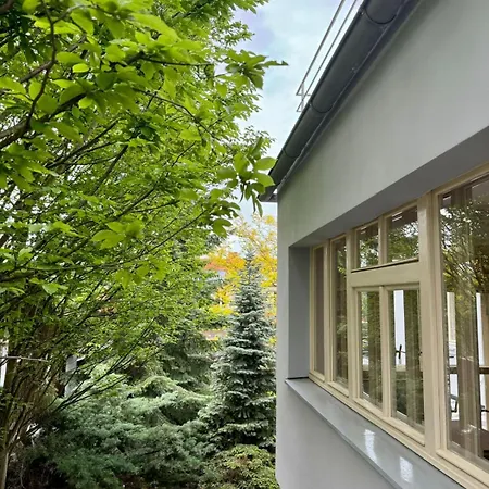 Retro Flat With Indoor Pool, Sauna, Hot Tub